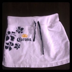 Woman’s Corona Mini Skirt